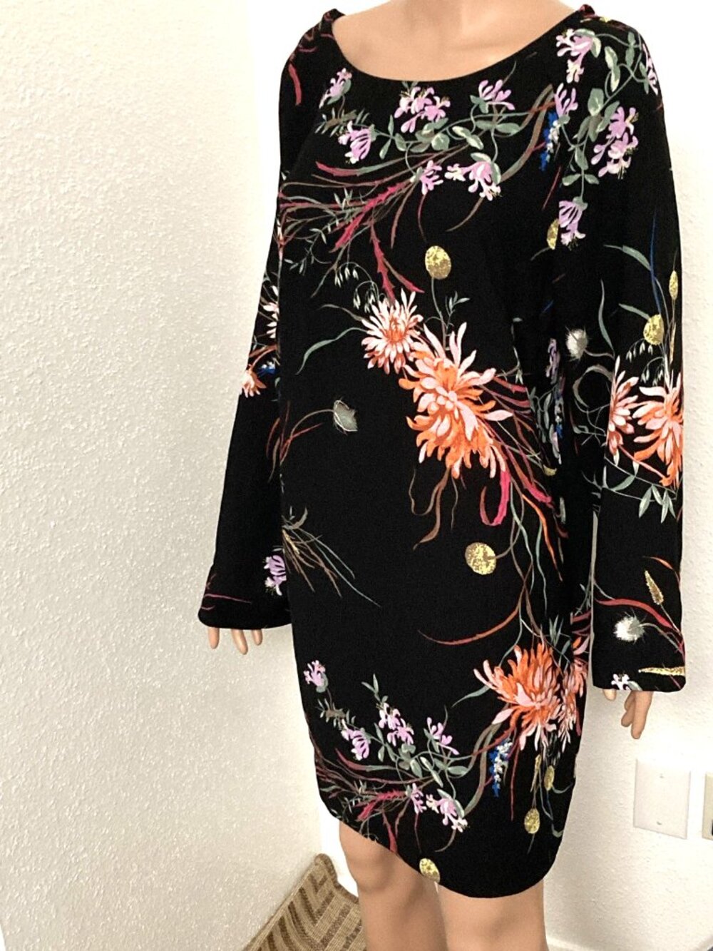 H&M Women’s Floral Long Sleeve Dress Size M Medium
